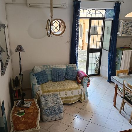Little Art House Apartman Gaeta Kültér fotó