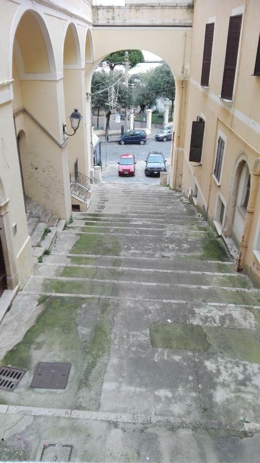 Little Art House Apartman Gaeta Kültér fotó