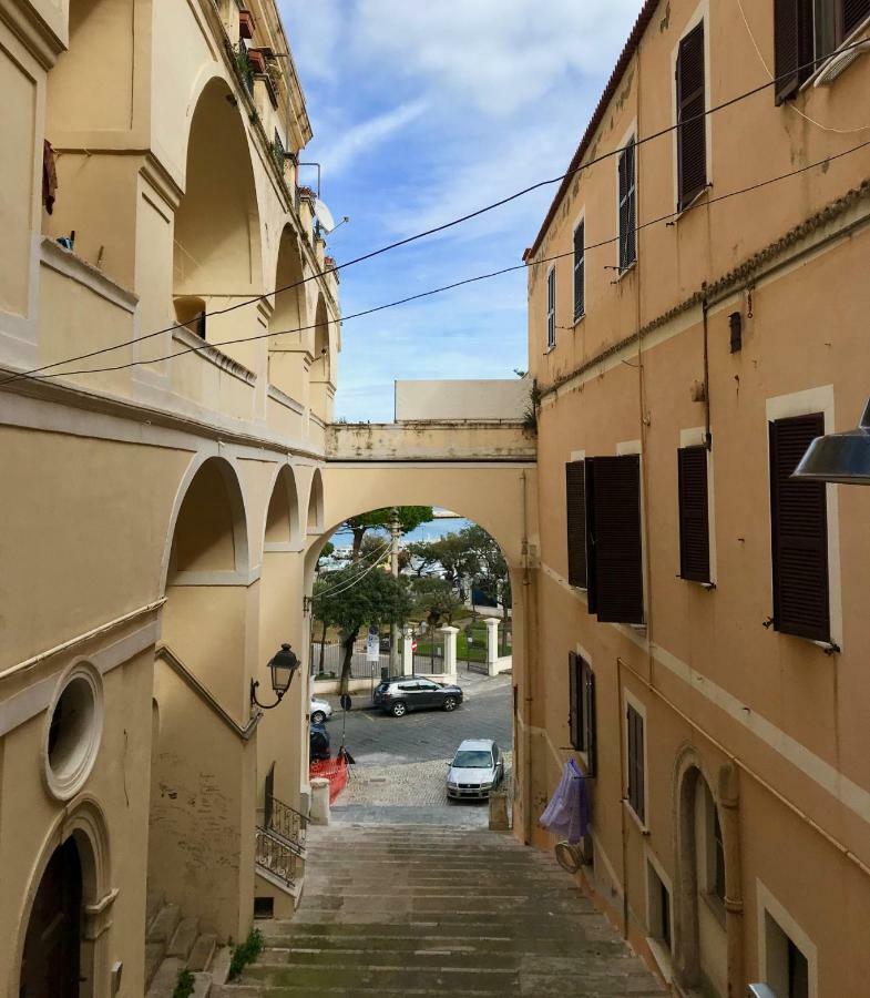 Little Art House Apartman Gaeta Kültér fotó