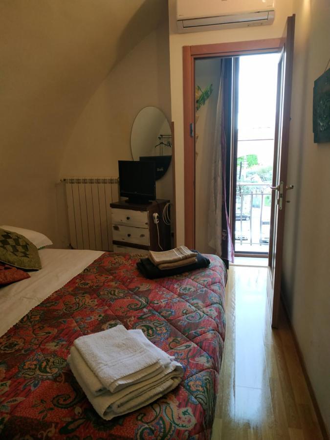 Little Art House Apartman Gaeta Kültér fotó